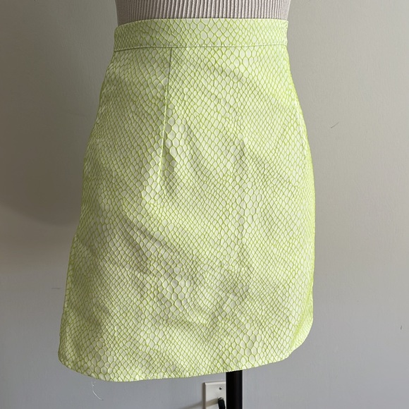 Missguided Mini - Picture 2 of 7